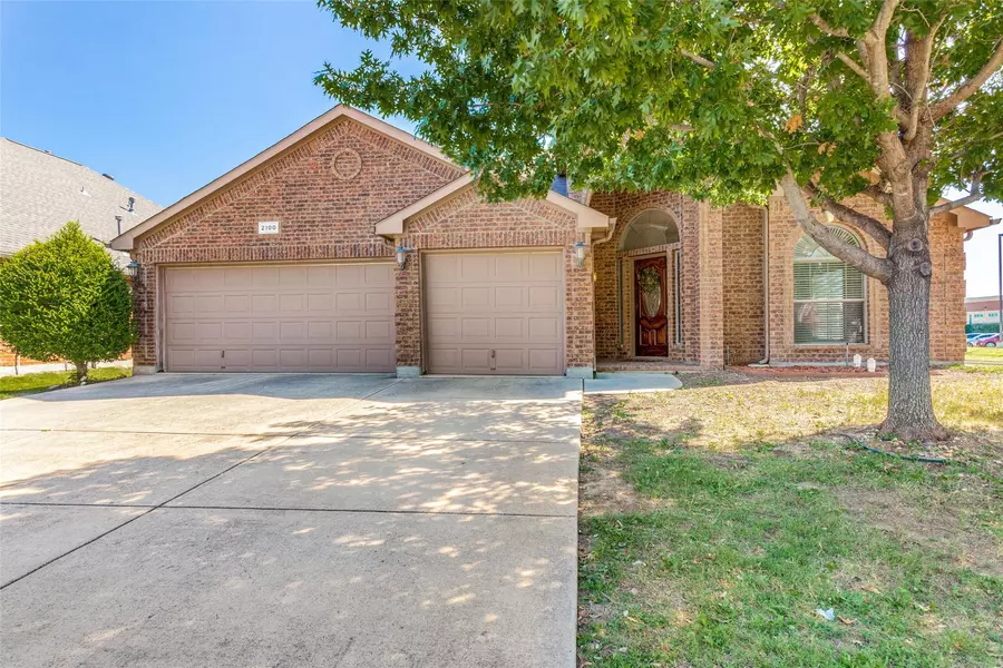 2100 Ravens Nest Drive, Fort Worth, TX 76177