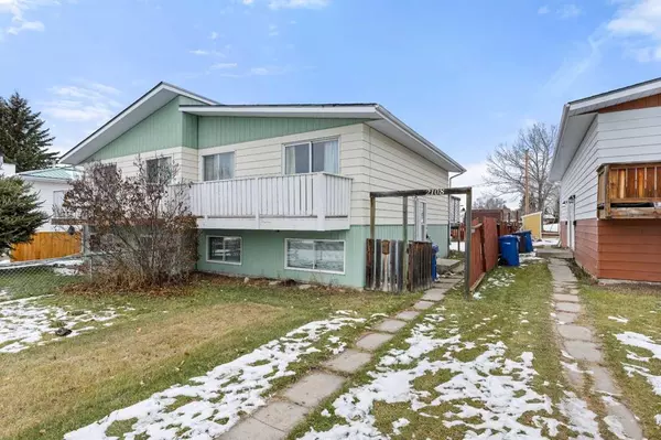 Bowden, AB T0M 0K0,2108 23 Avenue Close