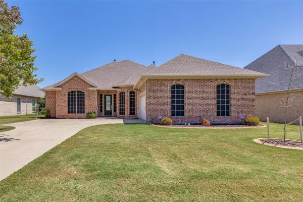 Kennedale, TX 76060,1008 Belmont Drive