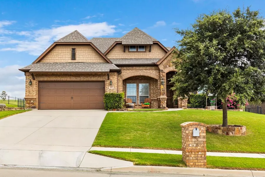 11032 Owl Creek Drive, Fort Worth, TX 76179