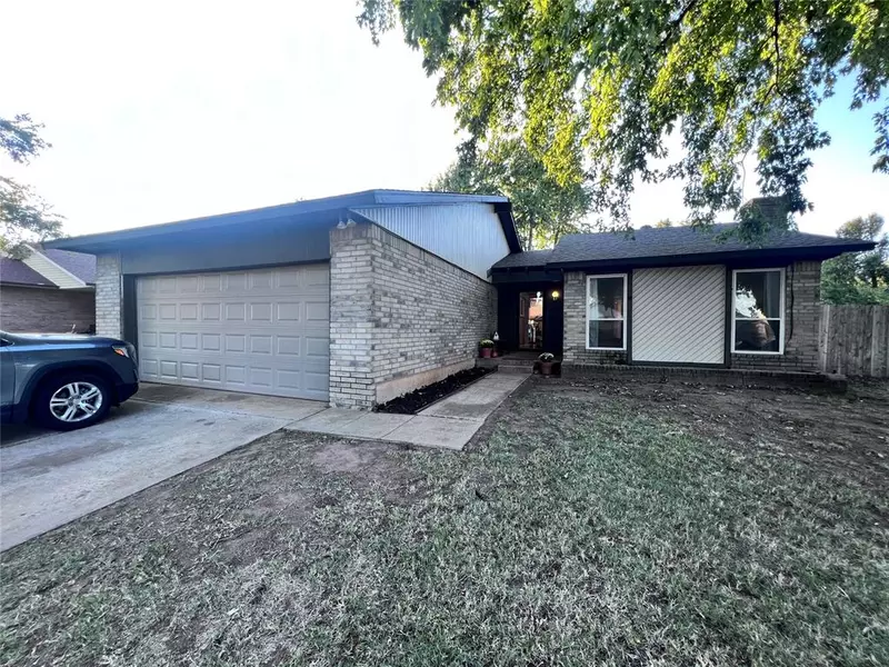 133 Maindale Drive, Yukon, OK 73099