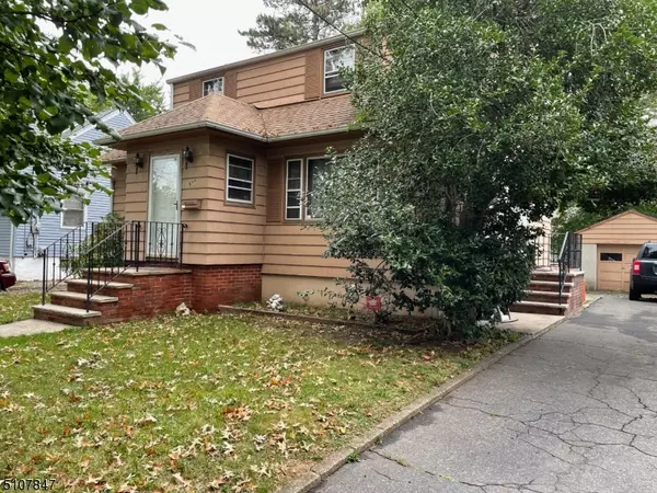 1977 Beacon St, Rahway City, NJ 07065