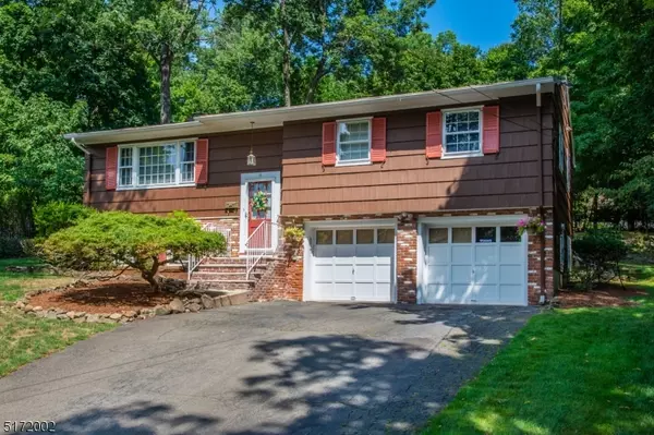 14 Pine Ter, Wayne Twp., NJ 07470