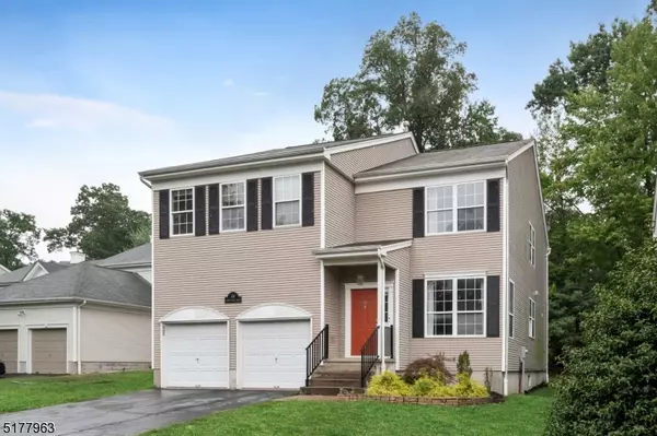 14 Indian Spring Dr, Jefferson Twp., NJ 07438