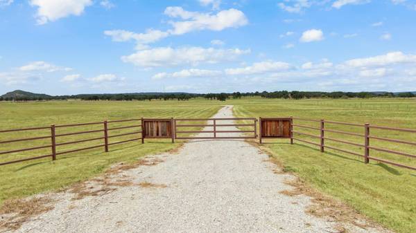 514 Beddo Mountain Road,  Santo,  TX 76472