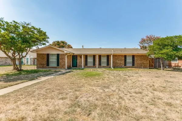 1919 J J Pearce Drive, Richardson, TX 75081