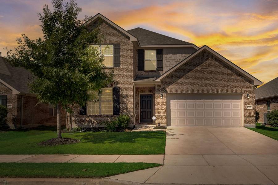 2820 Castle Creek Drive, Little Elm, TX 75068