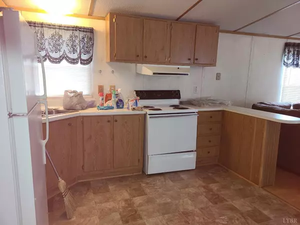 Gladys, VA 24554,1396 Wyatt Miles RD