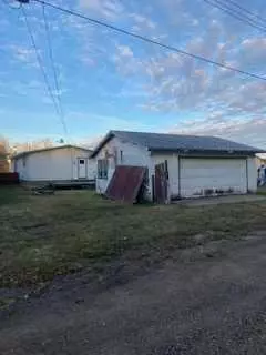 Mclennan, AB T0H 2L0,403 4 ST