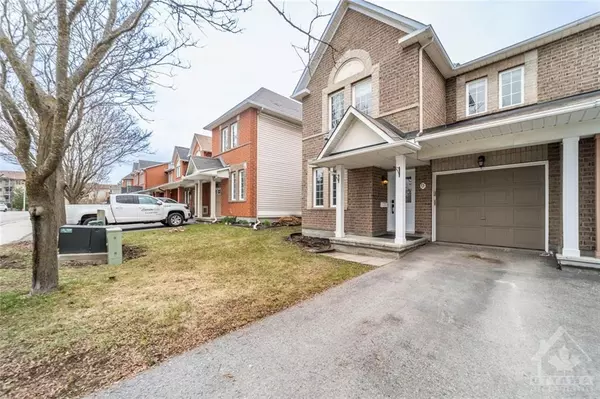 Ottawa, ON K2G 6X2,9 BARNSTONE DR