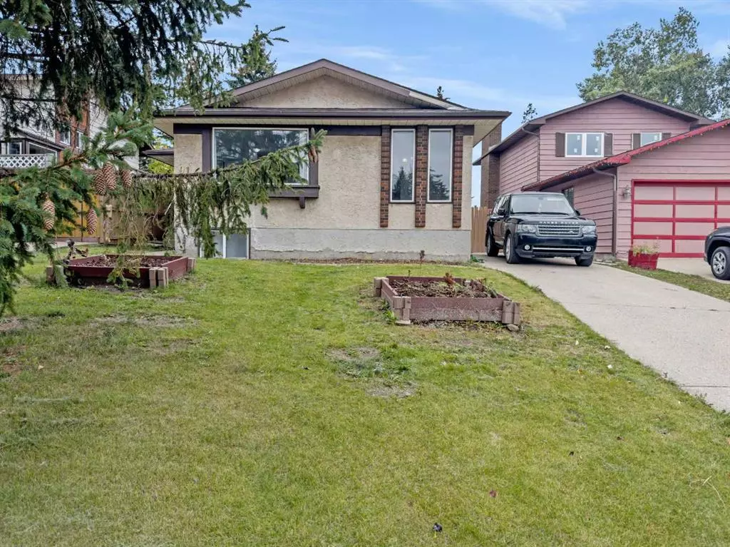 Calgary, AB T3K 1G4,91 Bermuda Close NW