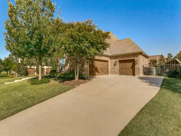 Colleyville, TX 76034,300 Hawks Ridge Trail