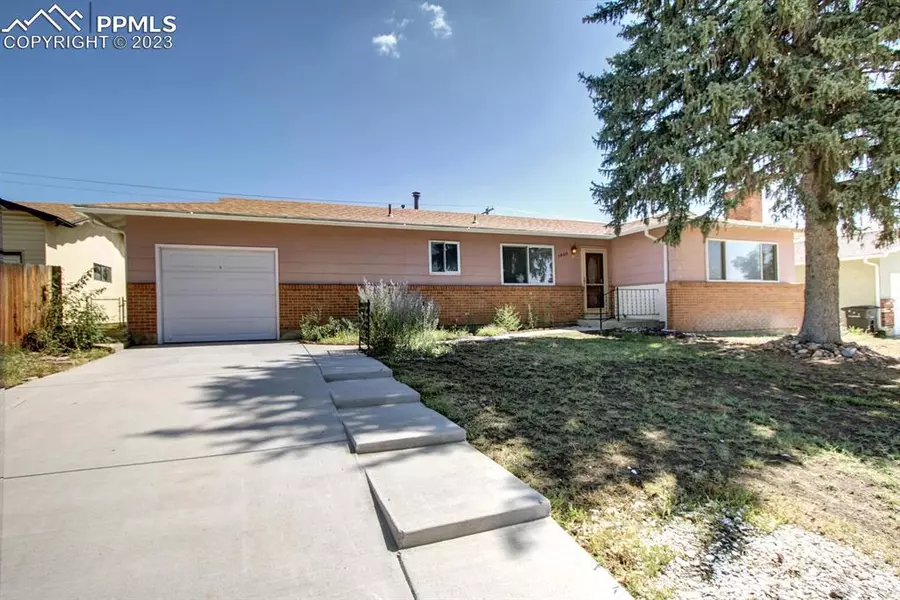 1409 Prado DR, Fountain, CO 80817