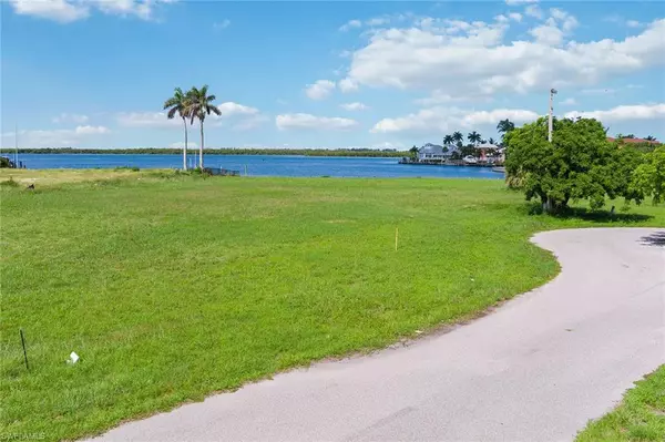 Marco Island, FL 34145,1771 Osceola CT