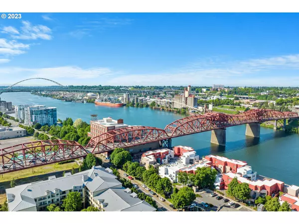 Urban Sophistication and Tranquil Riverfront Living: McCormick Pier Condos in Portland,Quick & Associates Real Estate