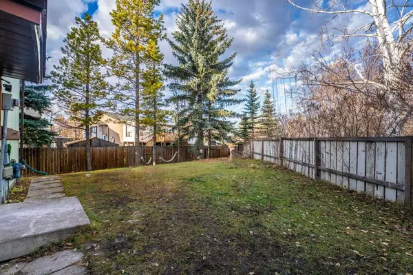 Calgary, AB T1Y3G8,514 Whitehill PL NE