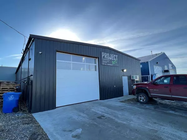 Coaldale, AB T1M 0B4,1209 18 AVE