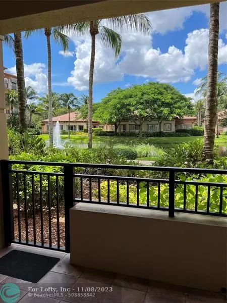 Weston, FL 33331,16135 Emerald Estates Dr  #172