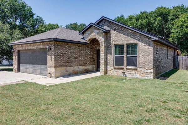 305 S Kaufman Street, Seagoville, TX 75159