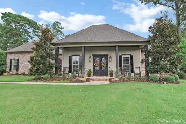 Shreveport, LA 71106,446 Oakwood Trace Court