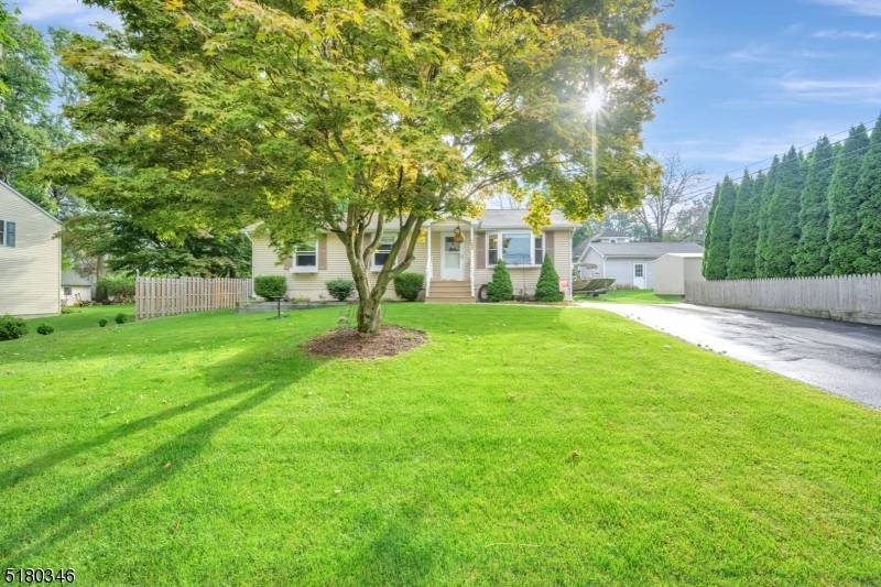 63 New York Ave, Jefferson Twp., NJ 07849