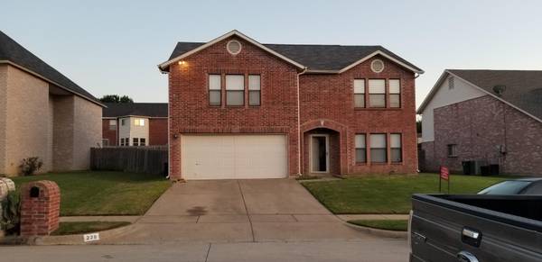 220 Tabor Drive, Arlington, TX 76002