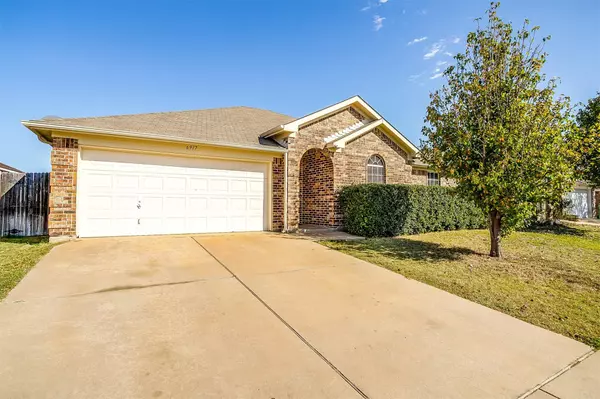 Arlington, TX 76002,6917 Misty Meadow Lane