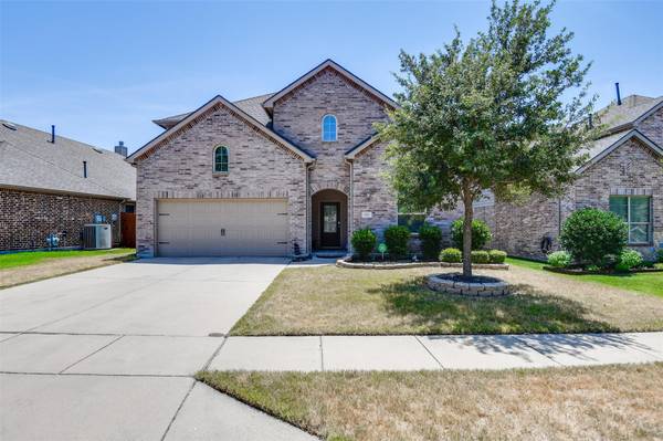 636 Ricochet Drive, Fort Worth, TX 76131