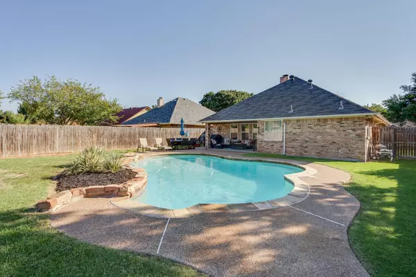 North Richland Hills, TX 76182,6801 Megan Lane