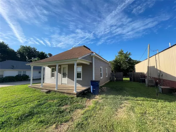 209 SW Burt Street, Minco, OK 73059