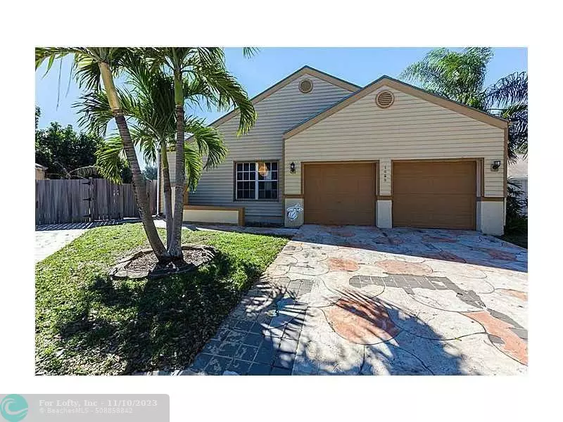 1020 SW 85TH AVE, Pembroke Pines, FL 33025