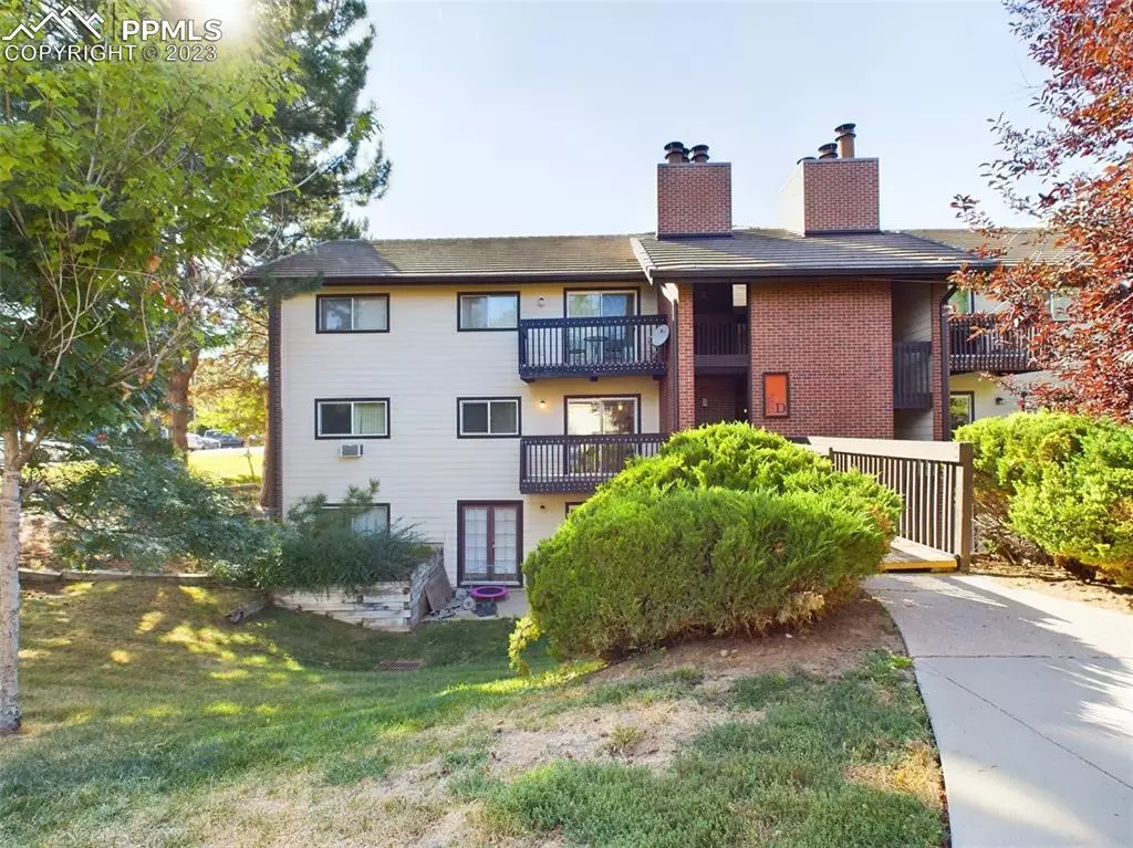 Aurora, CO 80011,14652 E 2ND AVE #210D