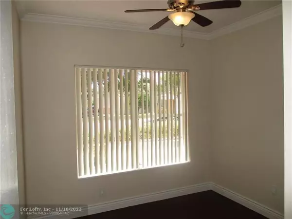 Pembroke Pines, FL 33025,1000 SW 85th Ave  #1000