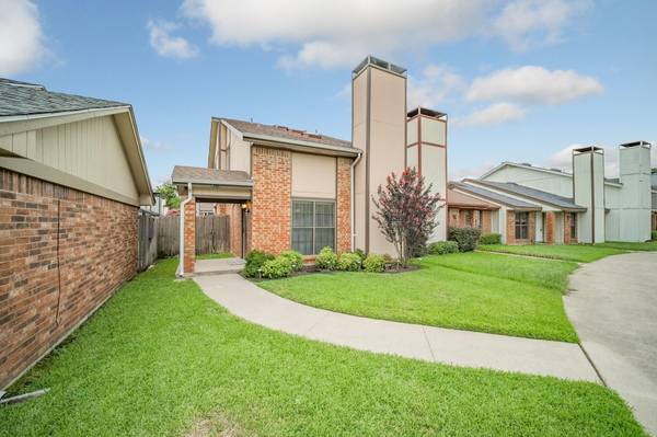 4213 John Court, Flower Mound, TX 75028