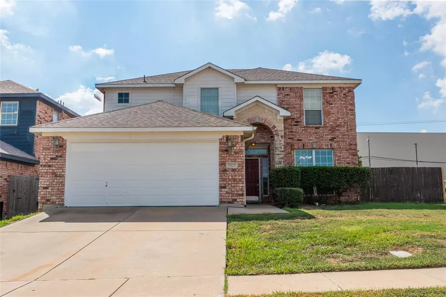 1107 Deedee Creek Drive, Euless, TX 76040