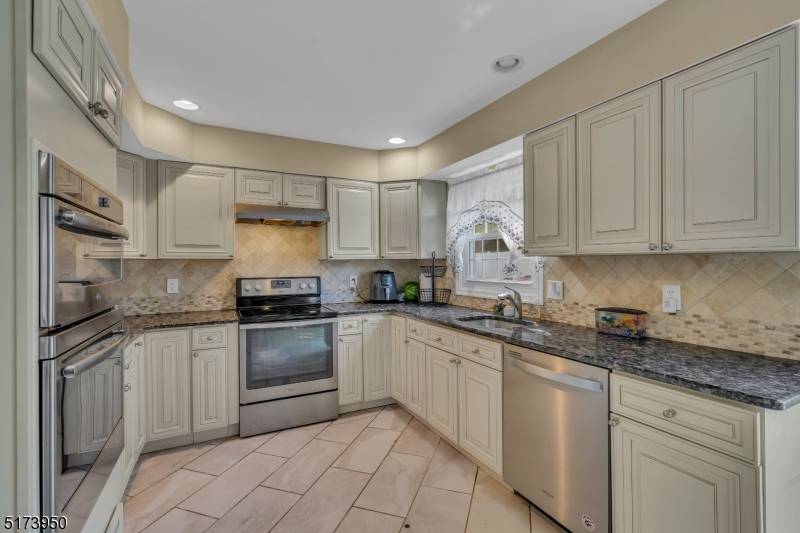 145 Tyler Dr, Willingboro Twp., NJ 08046