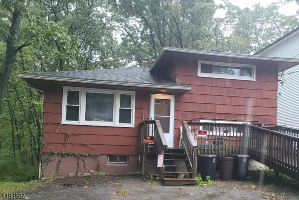 9 Rutgers Way, Hopatcong Boro, NJ 07843