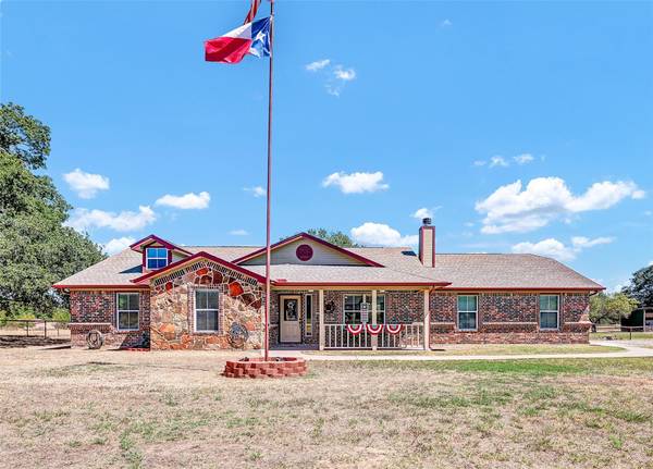 118 Hampton Lane, Springtown, TX 76082