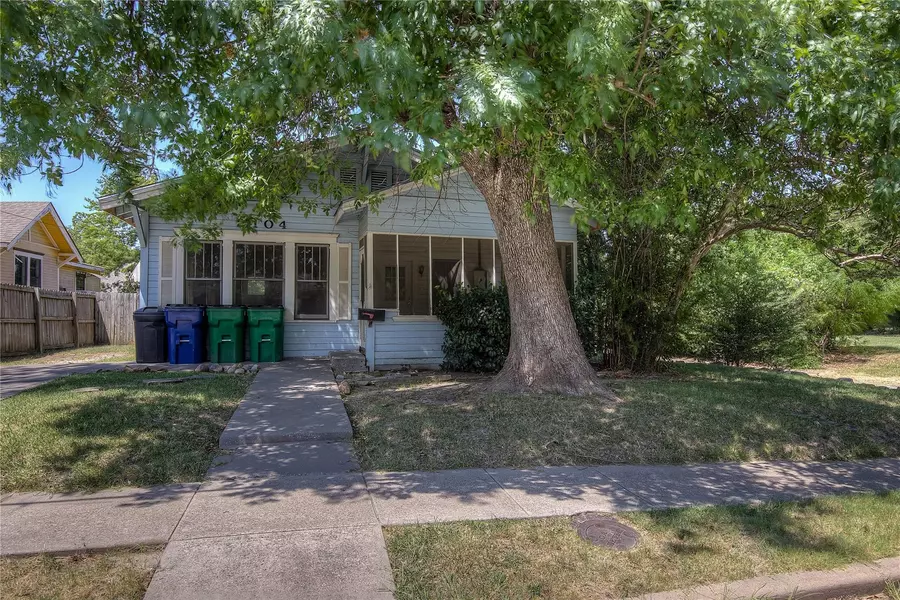 2104 Jones Street, Greenville, TX 75401