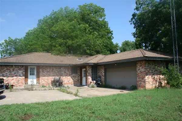 Sadler, TX 76264,417 S Main Street