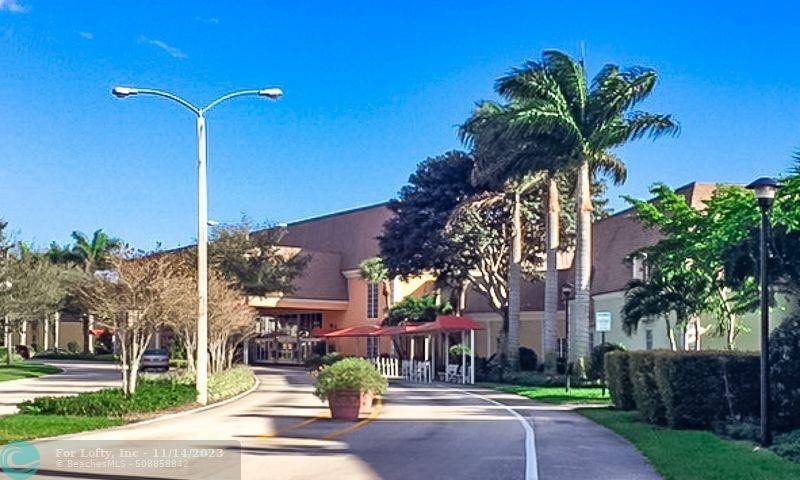 734 Flanders P #734P,  Delray Beach,  FL 33484