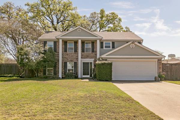 218 Wildbriar Street, Euless, TX 76039