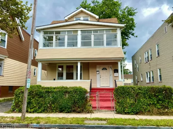 447 Norwood St, East Orange City, NJ 07018