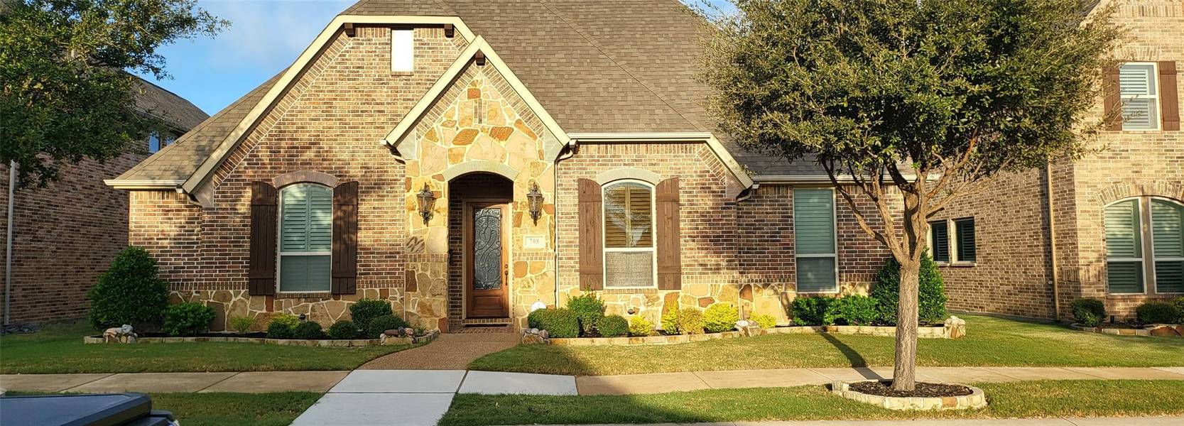 708 Four Stones Boulevard, Lewisville, TX 75056