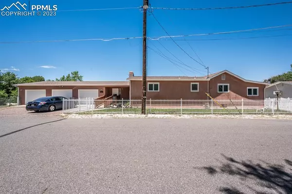 207 Vercelli DR, Pueblo, CO 81005