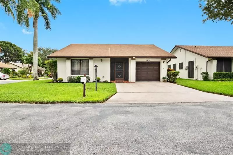 Greenacres, FL 33463,6180 Olivewood Cir