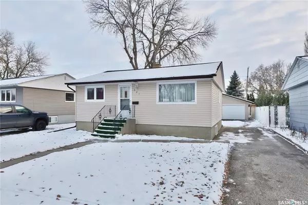 Moose Jaw, SK S6H 5L5,721 Grandview STREET W