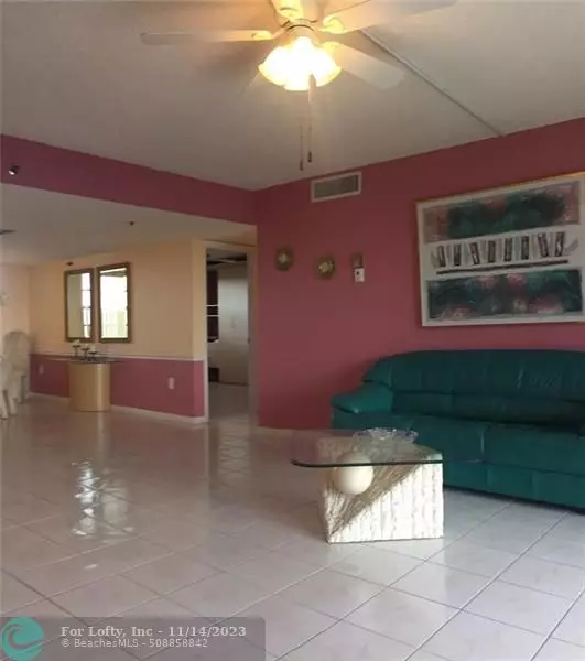 3910 NW Inverrary Blvd  #705-b, Lauderhill, FL 33319