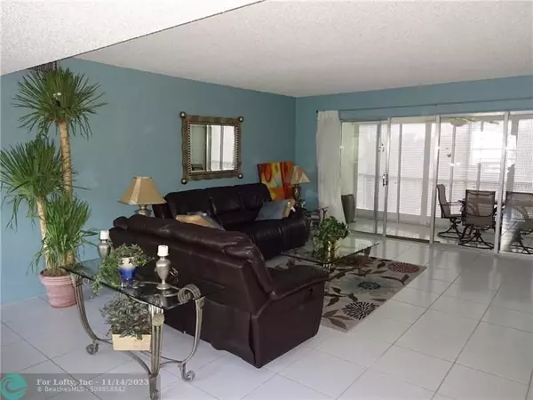 3930 Inverrary Blvd  #401-D, Lauderhill, FL 33319