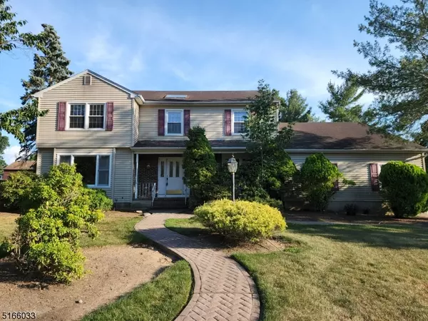 65 Chandler Dr, Wayne Twp., NJ 07470